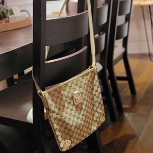 Gucci Abby D Ring crossbody